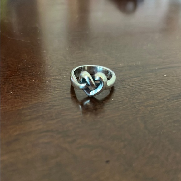 James Avery Stirling silver heart knot ring - Picture 1 of 4